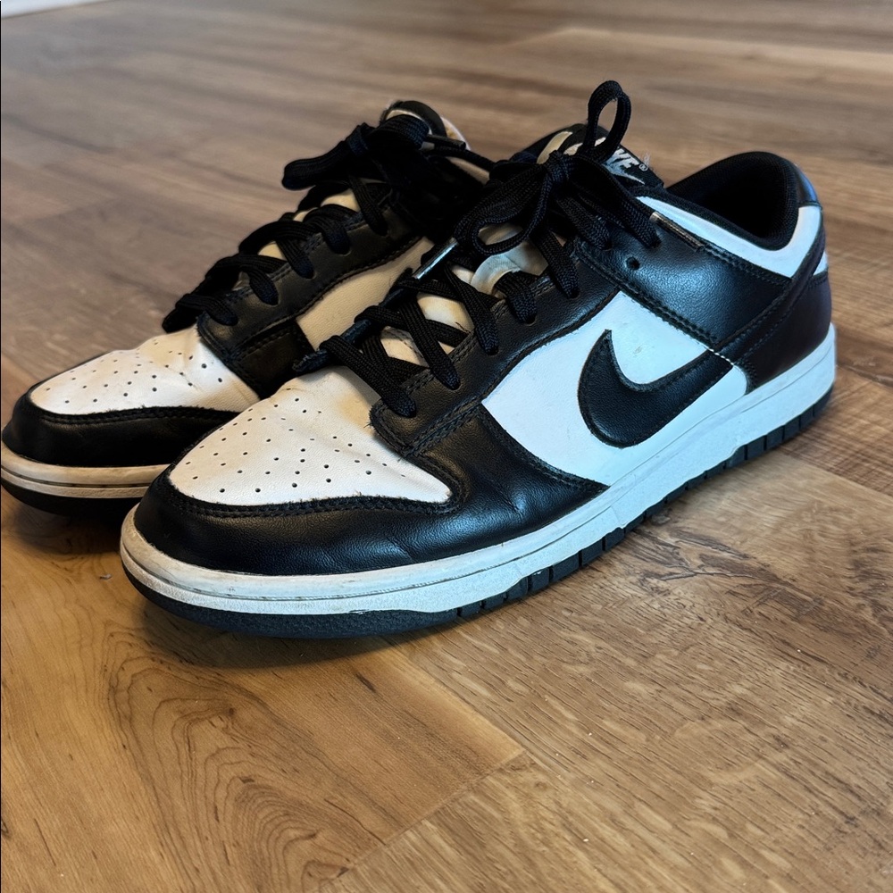 Nike Men's Dunk Low Shoes